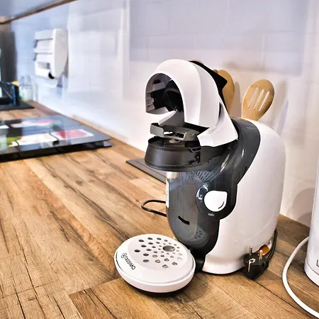 F3 House With Terrace On The Seafront Ferienhaus *